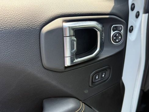 New 2025 Jeep Wrangler Unlimited Rubicon 392 image 12