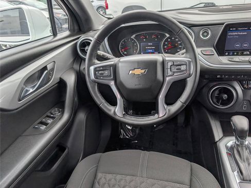 Used 2019 Chevrolet Blazer LT FWD image 15