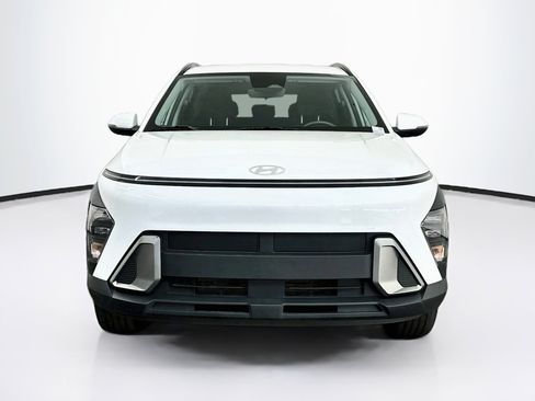 Used 2025 Hyundai Kona SEL AWD/4WD image 2
