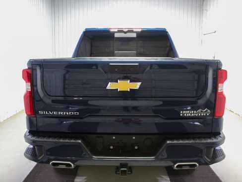 Used 2022 Chevrolet Silverado 1500 High Country w/ Max Trailering Package image 5