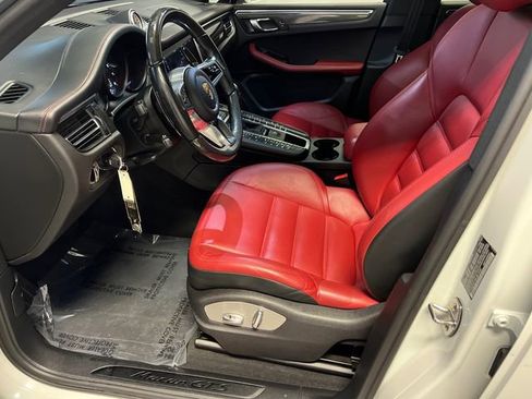 Used 2021 Porsche Macan GTS image 7
