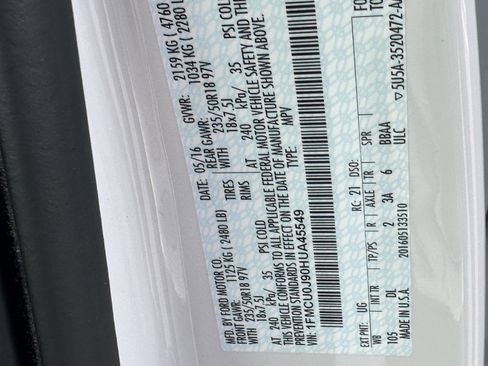 Used 2017 Ford Escape Titanium image 33