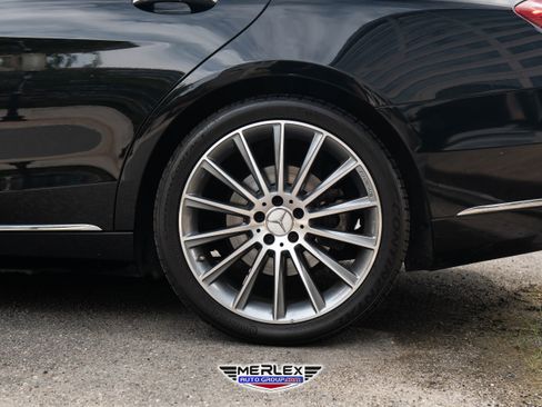Used 2018 Mercedes-Benz S 560 Sedan image 12