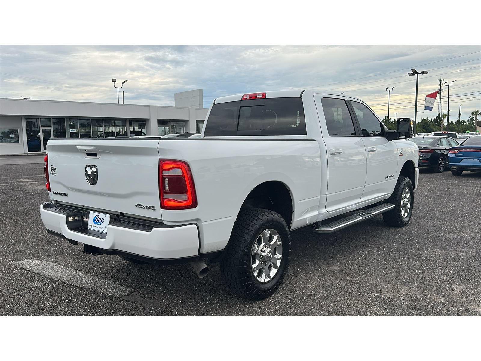 Used 2024 RAM 2500 Laramie AWD/4WD image 5