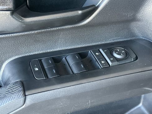 Used 2025 Toyota Tacoma SR5 RWD image 13