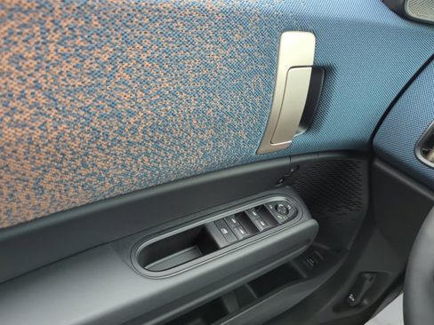 New 2025 MINI Cooper Countryman SE image 32