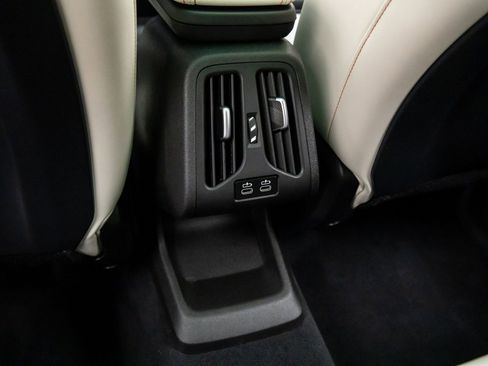 Used 2025 BMW X2 xDrive28i w/ Premium Package image 18