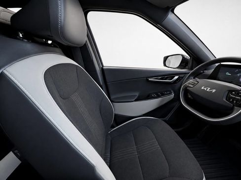 Certified 2024 Kia EV6 GT-Line AWD/4WD image 25