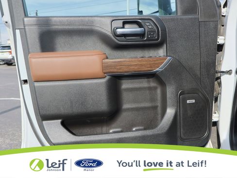 Used 2020 Chevrolet Silverado 2500 High Country w/ Z71 Off-Road Package image 11