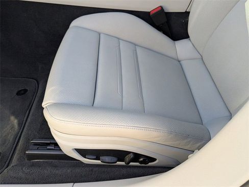 Used 2023 Porsche Panamera 4S w/ Premium Package image 23