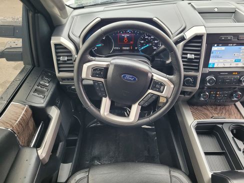 Used 2019 Ford F250 Lariat w/ Lariat Value Package image 11