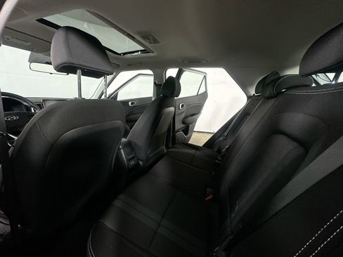 Used 2026 Hyundai Venue SEL FWD image 15