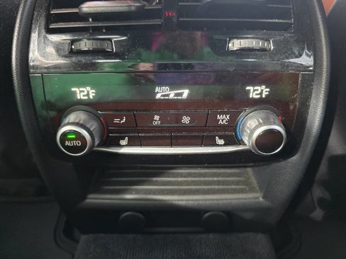 Used 2018 BMW M5 image 45