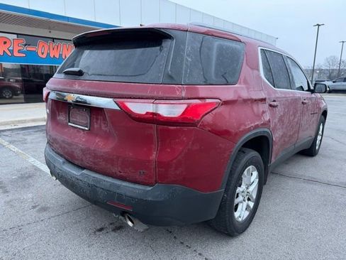 Used 2021 Chevrolet Traverse LT image 4