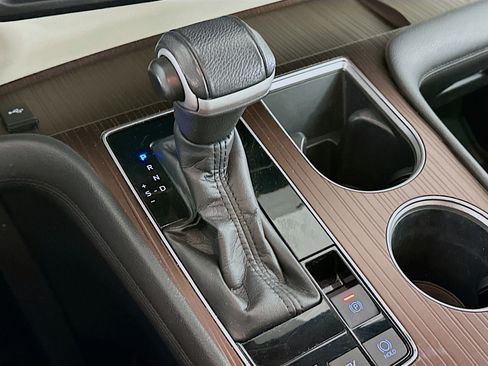 Used 2021 Toyota Sienna XLE image 24