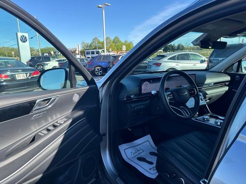 Used 2025 Genesis GV80 2.5T Standard AWD/4WD image 10
