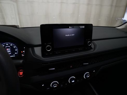 Certified 2023 Honda Accord EX image 6