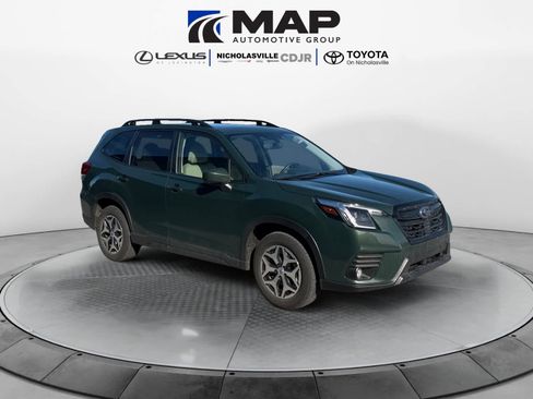 Used 2024 Subaru Forester Premium image 8