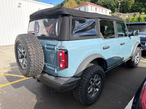 Used 2022 Ford Bronco Badlands AWD/4WD image 3
