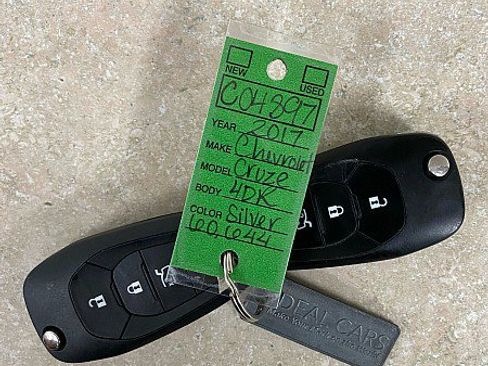 Used 2017 Chevrolet Cruze LS image 27