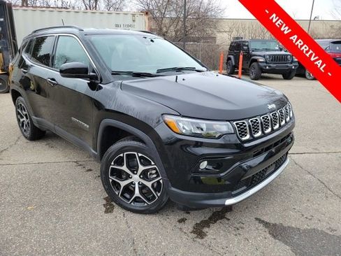Used 2024 Jeep Compass Limited image 1