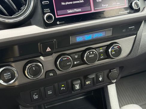 Used 2023 Toyota Tacoma TRD Sport w/ Technology Package AWD/4WD image 32