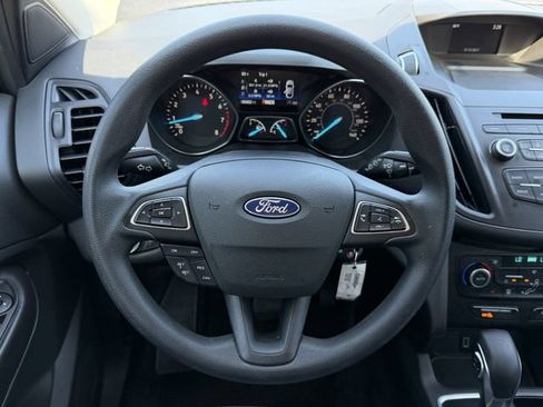 Used 2018 Ford Escape SE FWD image 13