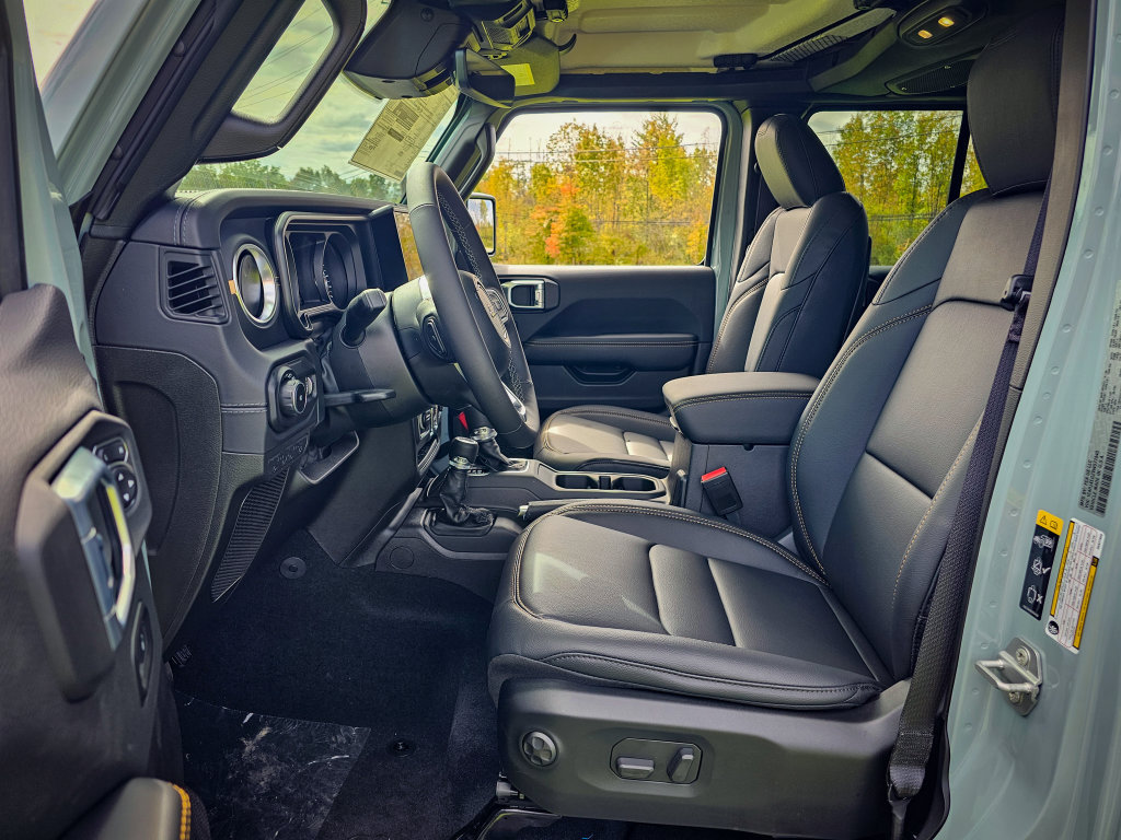 New 2027 Jeep Wrangler Unlimited Sahara AWD/4WD image 11