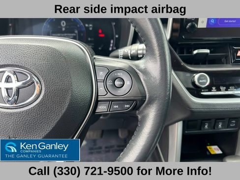 Used 2023 Toyota Corolla Cross XLE w/ Convenience Package FWD image 31