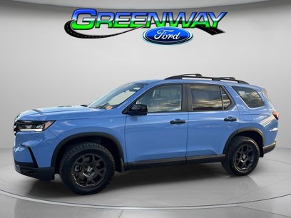 Used 2025 Honda Pilot TrailSport