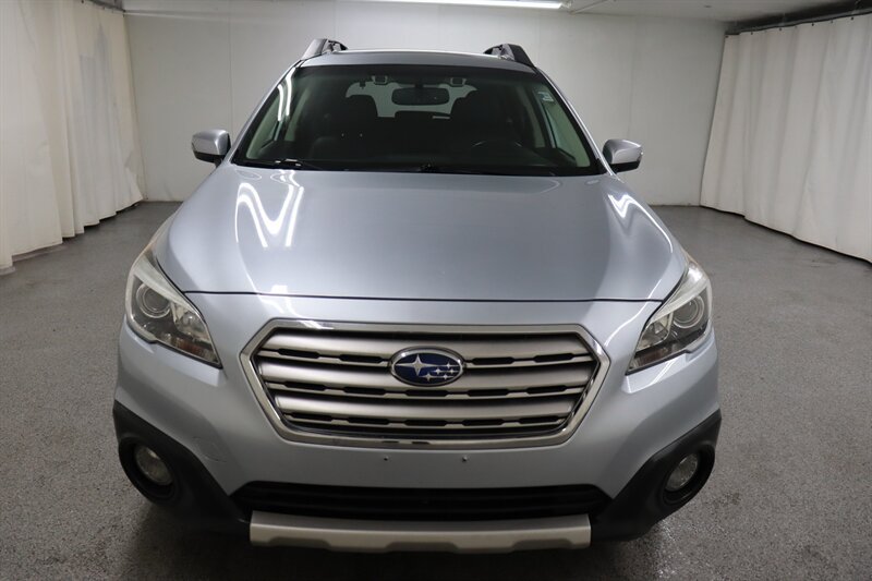 Used 2016 Subaru Outback 2.5i Limited AWD/4WD image 2