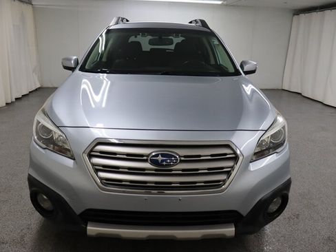 Used 2016 Subaru Outback 2.5i Limited AWD/4WD image 2