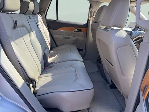 Used 2012 Lincoln MKX AWD image 21