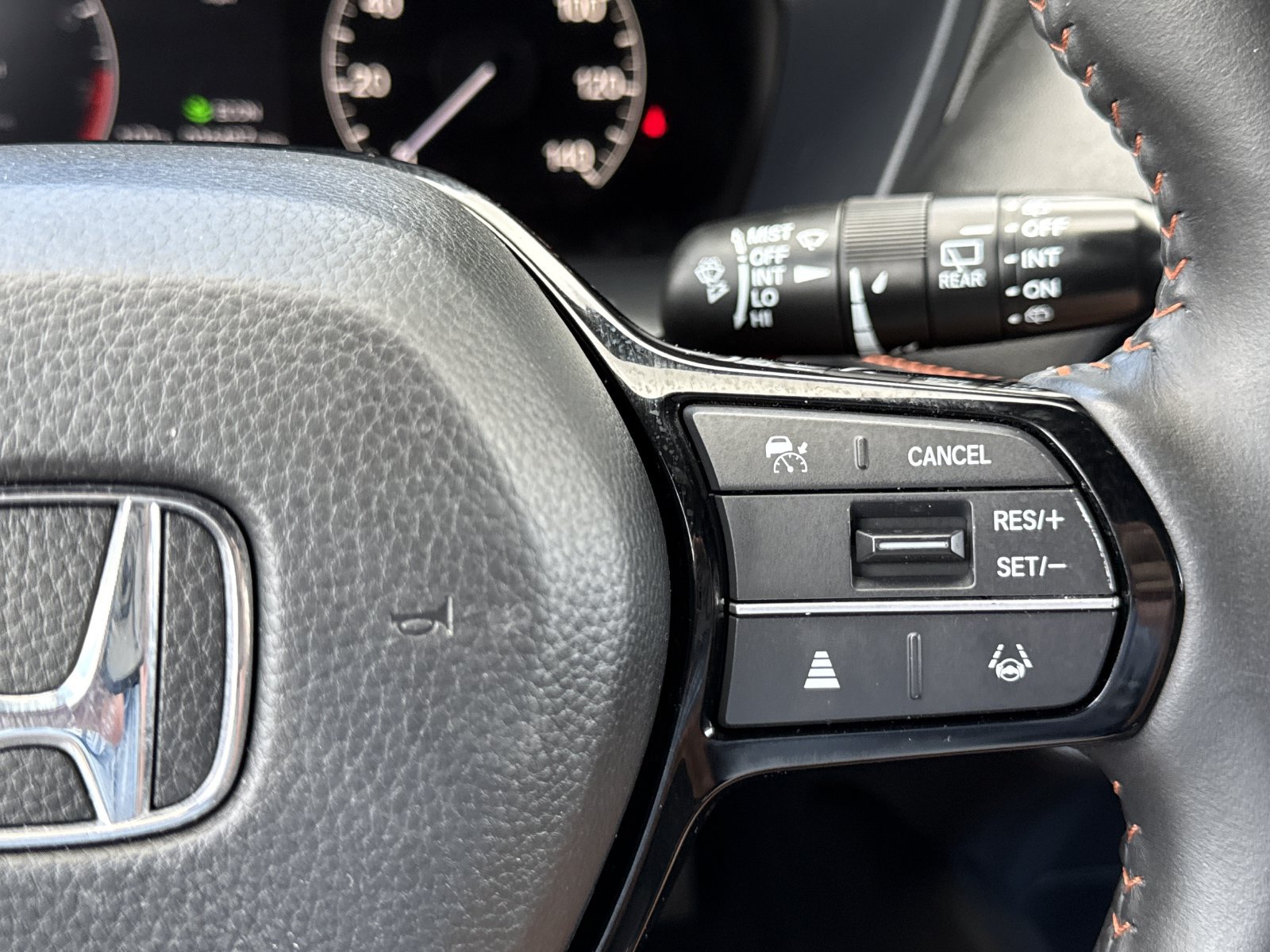 Used 2025 Honda HR-V Sport image 20