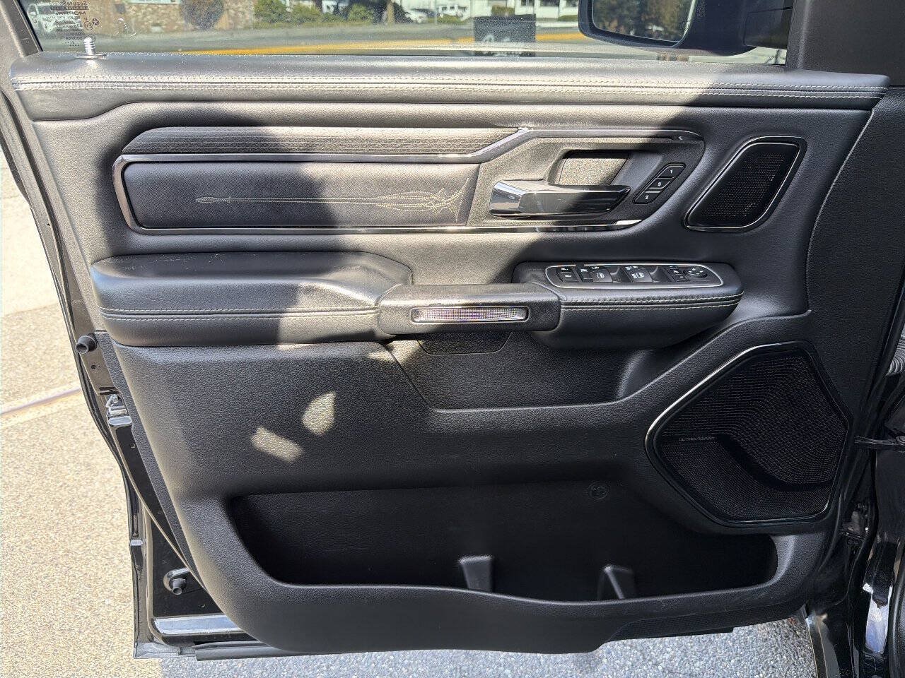 Used 2022 RAM 1500 Limited AWD/4WD image 42