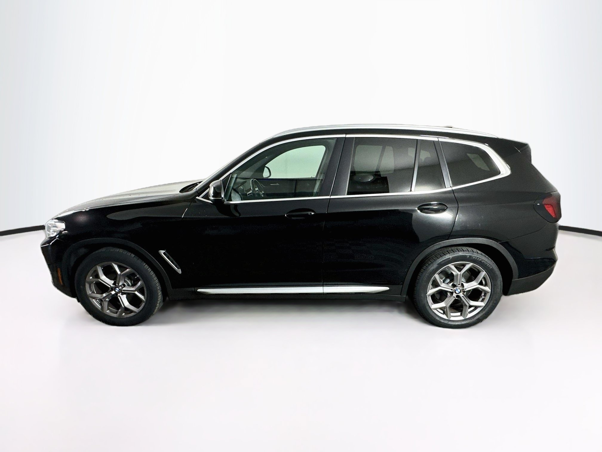 Used 2023 BMW X3 sDrive30i RWD image 4
