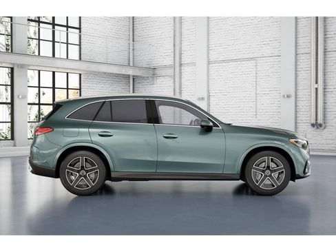 New 2026 Mercedes-Benz GLC 300 4MATIC image 2