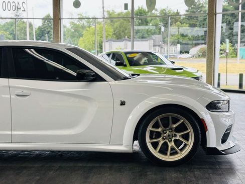 Used 2023 Dodge Charger Scat Pack RWD image 5