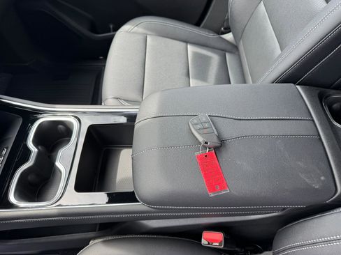 New 2026 Chevrolet Traverse LT AWD/4WD image 36