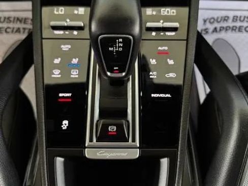 Used 2019 Porsche Cayenne AWD/4WD image 41