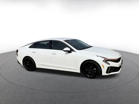 Used 2025 Kia K5 LXS image 2