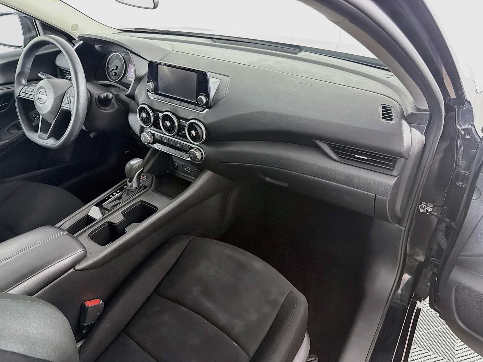 Used 2025 Nissan Sentra S FWD image 25