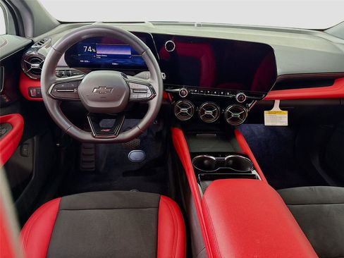 Used 2024 Chevrolet Blazer EV RS image 2