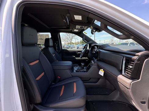 New 2026 GMC Sierra 1500 AT4 w/ AT4 Premium Package AWD/4WD image 11