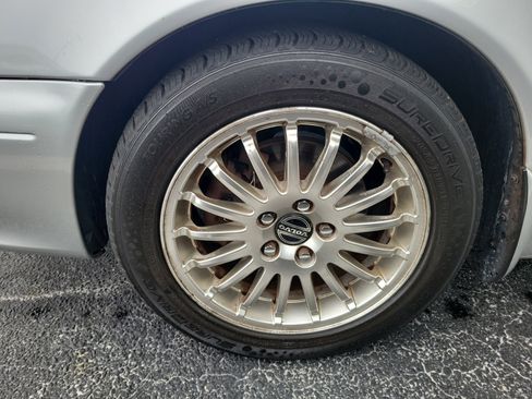 Used 2003 Volvo C70 LT image 5