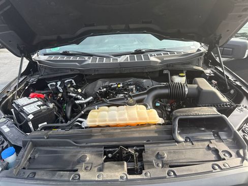 Certified 2022 Ford F150 XLT w/ Equipment Group 302A High image 20