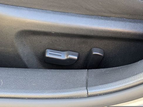 Used 2024 Nissan Altima 2.5 SV image 17