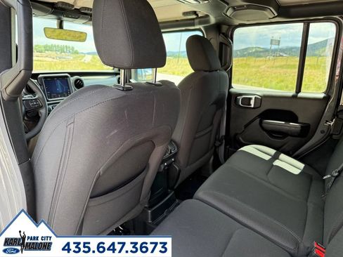 Used 2023 Jeep Wrangler Unlimited w/ Cold Weather Group AWD/4WD image 28