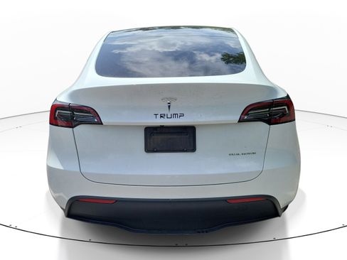 Used 2023 Tesla Model Y Long Range AWD/4WD image 5