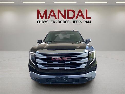 Used 2024 GMC Sierra 1500 SLE image 3